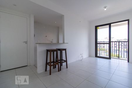 Sala de apartamento para alugar com 1 quarto, 40m² em Vicente de Carvalho, Rio de Janeiro