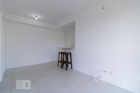 Sala de apartamento para alugar com 1 quarto, 40m² em Vicente de Carvalho, Rio de Janeiro