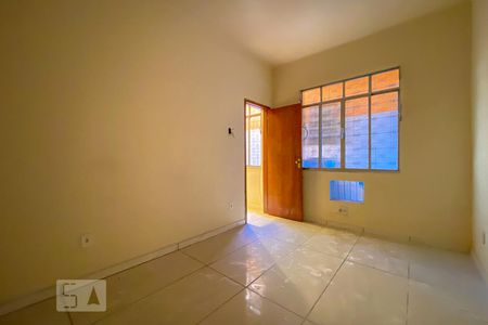 Quarto 1 de casa à venda com 3 quartos, 120m² em Irajá, Rio de Janeiro