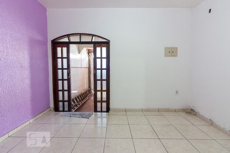 Sala de casa para alugar com 3 quartos, 110m² em Vila Yolanda, Osasco