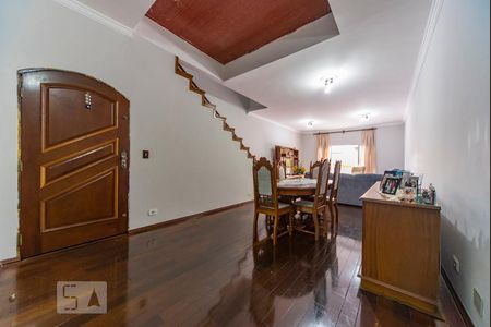 Sala de casa para alugar com 4 quartos, 200m² em Vila Valparaiso, Santo André