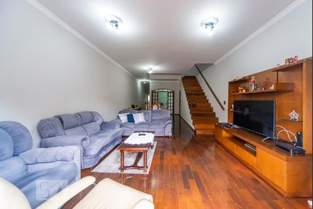 Sala de casa para alugar com 4 quartos, 200m² em Vila Valparaiso, Santo André