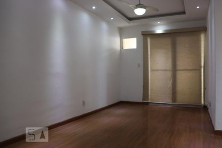 Sala de apartamento para alugar com 3 quartos, 80m² em Pechincha, Rio de Janeiro