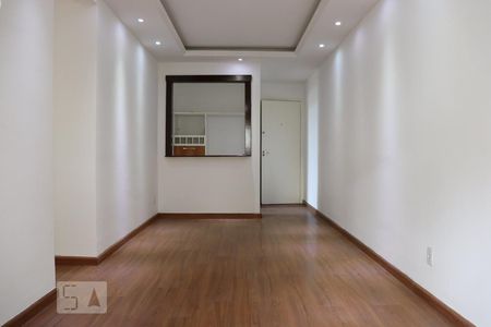 Sala de apartamento para alugar com 3 quartos, 80m² em Pechincha, Rio de Janeiro