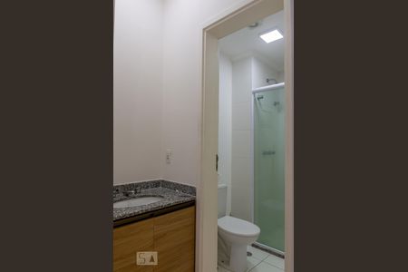 Banheiro de kitnet/studio para alugar com 1 quarto, 42m² em Centro, São Bernardo do Campo