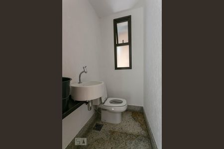 Lavabo de apartamento para alugar com 2 quartos, 97m² em Serra, Belo Horizonte