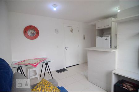 Apartamento à venda com 2 quartos, 68m² em Mato Grande, Canoas