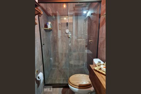 Banheiro de apartamento para alugar com 1 quarto, 44m² em Santo Antônio, Porto Alegre