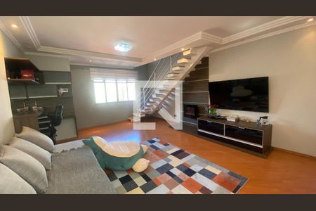 Sala de casa para alugar com 3 quartos, 250m² em Jardim Las Vegas, Santo André