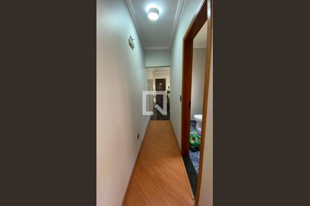 Corredor de casa para alugar com 3 quartos, 250m² em Jardim Las Vegas, Santo André