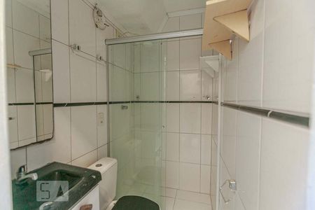 Banheiro de casa de condomínio à venda com 2 quartos, 100m² em Camaquã, Porto Alegre