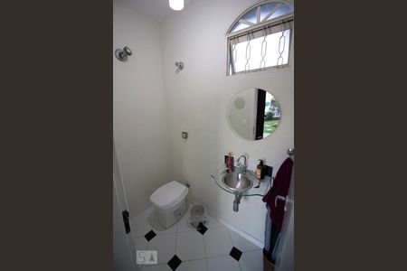 Lavabo de casa para alugar com 3 quartos, 367m² em Parque do Colégio, Jundiaí