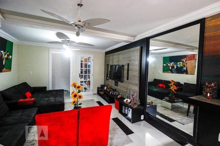 Sala de casa de condomínio para alugar com 5 quartos, 300m² em Vargem Grande, Rio de Janeiro