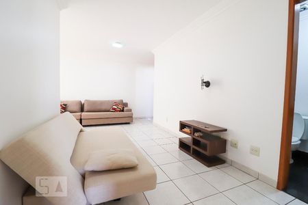 Sala de apartamento para alugar com 3 quartos, 87m² em Jardim Goiás, Goiânia