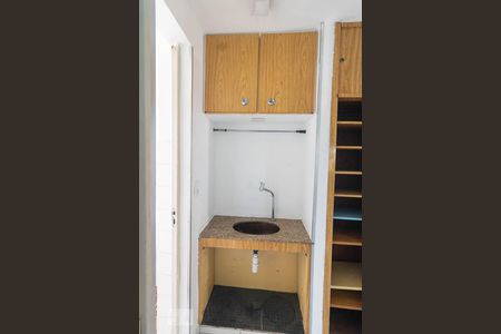 Banheiro  de apartamento à venda com 2 quartos, 44m² em Jardim Alvorada, Santo André