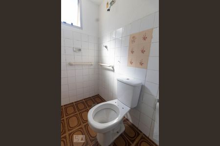 Banheiro  de apartamento à venda com 2 quartos, 44m² em Jardim Alvorada, Santo André