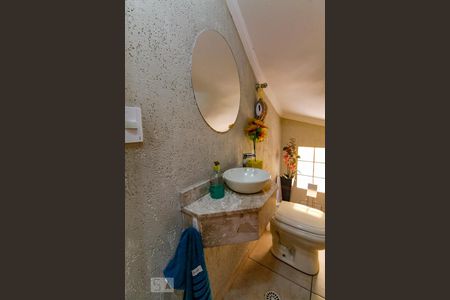 Lavabo de casa para alugar com 3 quartos, 125m² em Jardim Terezópolis, Guarulhos