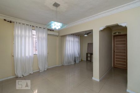 Sala de apartamento à venda com 2 quartos, 60m² em Irajá, Rio de Janeiro