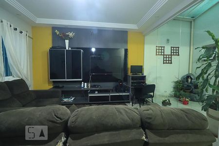 Sala de casa para alugar com 3 quartos, 130m² em Jardim Las Vegas, Santo André