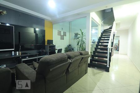 Sala de casa para alugar com 3 quartos, 130m² em Jardim Las Vegas, Santo André