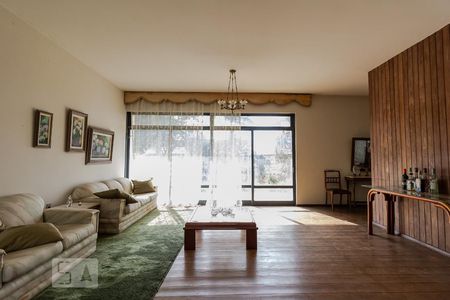 Sala de casa à venda com 6 quartos, 600m² em São Luiz, Belo Horizonte