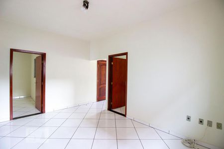 Sala de casa para alugar com 2 quartos, 110m² em Vila Garcia, Jundiaí