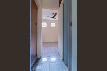 Corredor de apartamento para alugar com 1 quarto, 30m² em Madureira, Rio de Janeiro