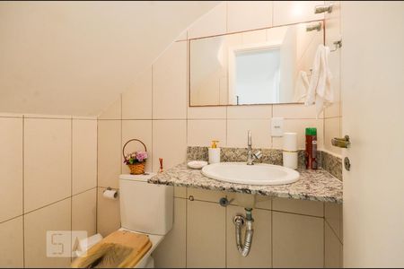 Lavabo de casa de condomínio para alugar com 2 quartos, 130m² em Patamares, Salvador