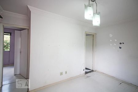 Sala de apartamento para alugar com 2 quartos, 46m² em Jardim da Glória, Cotia