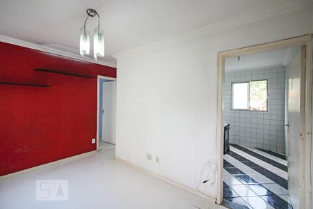 Sala de apartamento para alugar com 2 quartos, 46m² em Jardim da Glória, Cotia