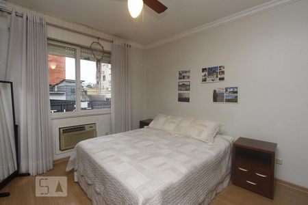 QUARTO 2 de apartamento para alugar com 2 quartos, 80m² em Petrópolis, Porto Alegre