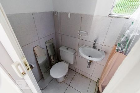 Banheiro de kitnet/studio à venda com 1 quarto, 26m² em Pitangueiras, Rio de Janeiro