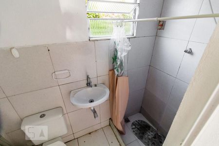 Banheiro de kitnet/studio à venda com 1 quarto, 26m² em Pitangueiras, Rio de Janeiro