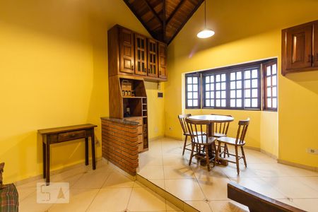 Sala de casa para alugar com 2 quartos, 70m² em Bela Vista, Osasco