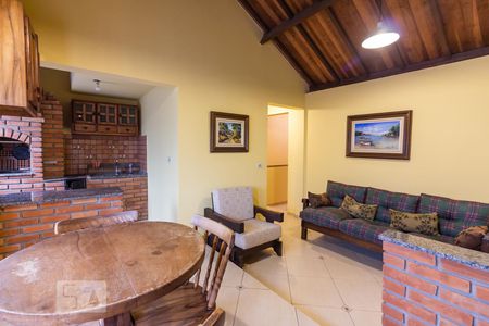 Sala de casa para alugar com 2 quartos, 70m² em Bela Vista, Osasco