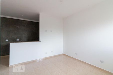 Sala de casa para alugar com 2 quartos, 40m² em Jardim Bandeirantes, Guarulhos