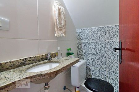 Lavabo de casa à venda com 3 quartos, 130m² em Jardim Oliveiras, Taboão da Serra