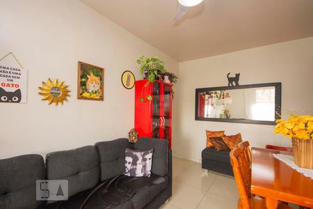 Sala  de apartamento à venda com 3 quartos, 74m² em Humaitá, Porto Alegre