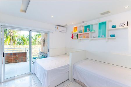 Suite 1 de apartamento à venda com 2 quartos, 65m² em Camboinhas, Niterói