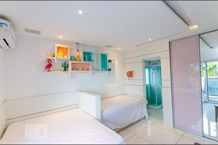 Suite 1 de apartamento à venda com 2 quartos, 65m² em Camboinhas, Niterói