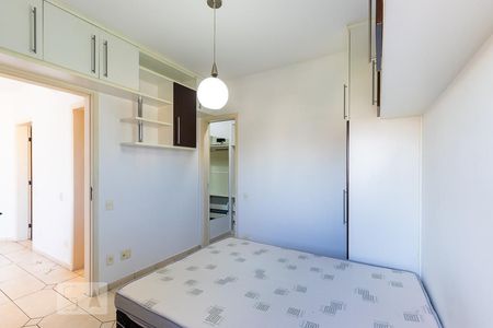 Quarto de apartamento à venda com 1 quarto, 50m² em Cambuí, Campinas