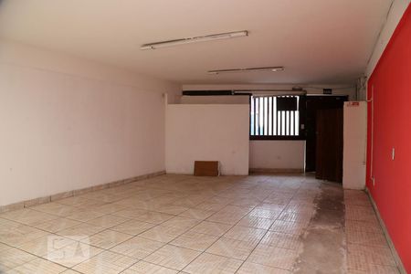 Garagem de casa para alugar com 3 quartos, 132m² em Parque Santos Dumont, Taboão da Serra