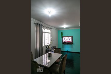 Sala de apartamento à venda com 3 quartos, 85m² em Sagrada Família, Belo Horizonte