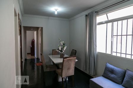 Sala de apartamento à venda com 3 quartos, 85m² em Sagrada Família, Belo Horizonte