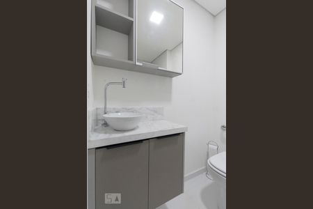 Banheiro de kitnet/studio à venda com 1 quarto, 27m² em Bethaville I, Barueri