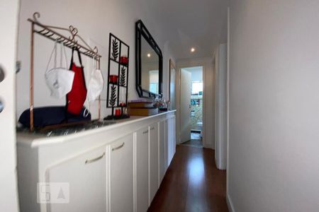 Corredor de apartamento à venda com 2 quartos, 58m² em Vila Sonia do Taboao, Taboão da Serra