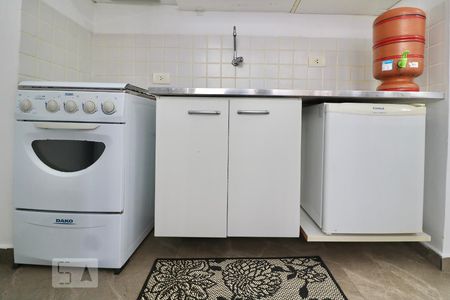 Cozinha de apartamento à venda com 1 quarto, 34m² em República, São Paulo