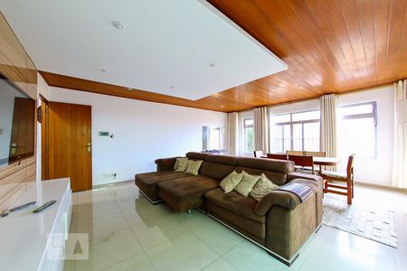 Sala de casa para alugar com 3 quartos, 207m² em Vila Medeiros, São Paulo