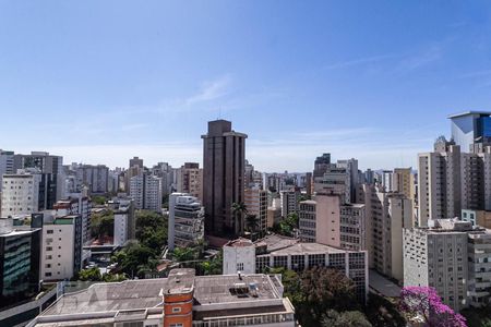 Vista da varanda da sala de kitnet/studio para alugar com 1 quarto, 70m² em Savassi, Belo Horizonte