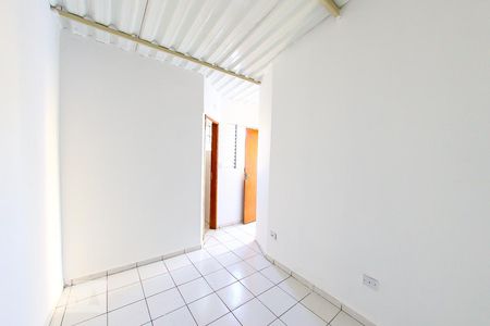 Quarto de apartamento para alugar com 1 quarto, 18m² em Jardim Dourado, Guarulhos